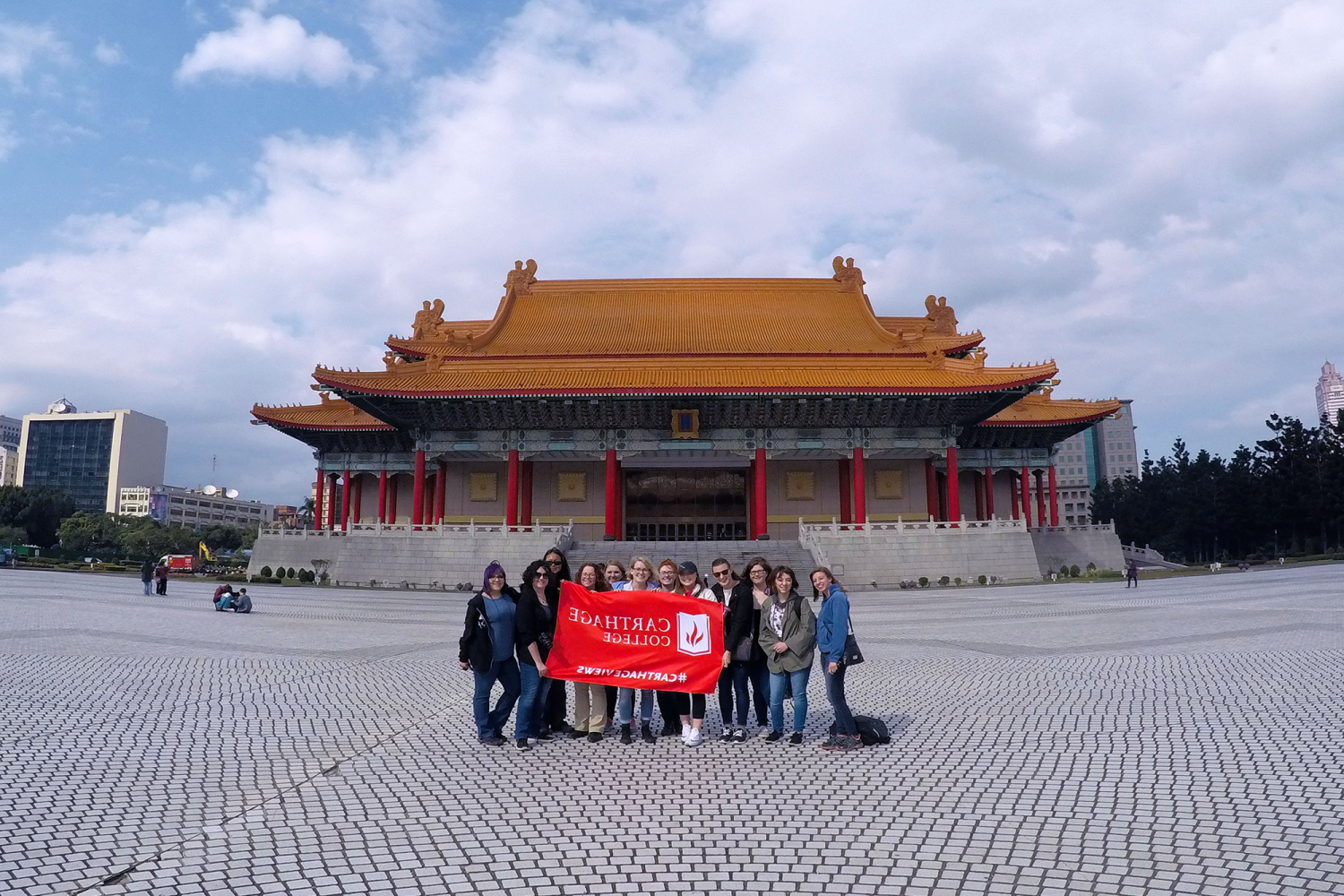 <a href='http://intranet.whxykj.net'>全球十大赌钱排行app</a>的学生在中国学习.
